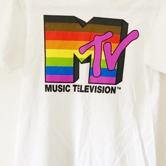 NEW Pride MTV Graphic White Short Sleeve T-Shirt New with Tags Attached Men's L - Picture 2 of 3